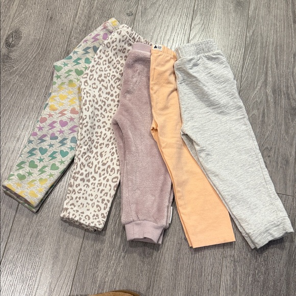 Calvin Klein, Gap Kids Leggings Set of 5 very warm sz 2 good condition - Picture 2 of 7
